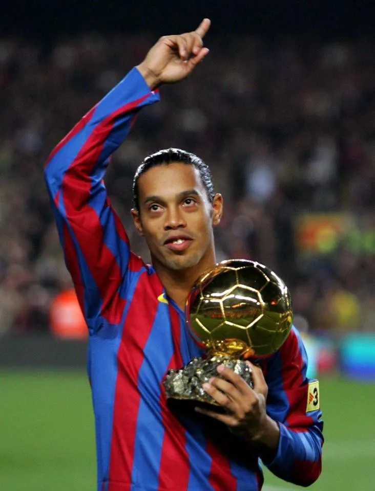 Cầu thủ Ronaldinho giành Quả bóng vàng vào năm nào?