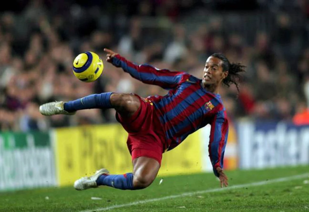 Cầu thủ Ronaldinho giành Quả bóng vàng vào năm nào?