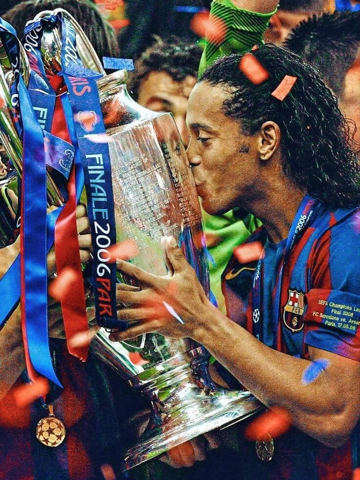 Cầu thủ Ronaldinho giành Quả bóng vàng vào năm nào?