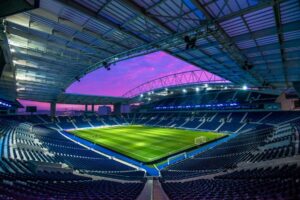 Trận chung kết UEFA Champions League 2020-2021 được tổ chức tại thành phố nào?